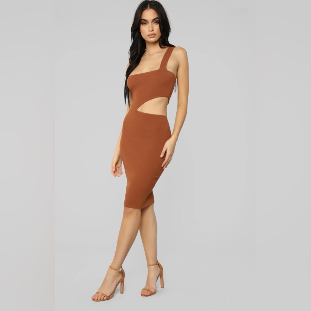 Fashion Nova “Cross My Corazon” Cutout Sweater Midi Dress | Cognac | Size S - Picture 1 of 4
